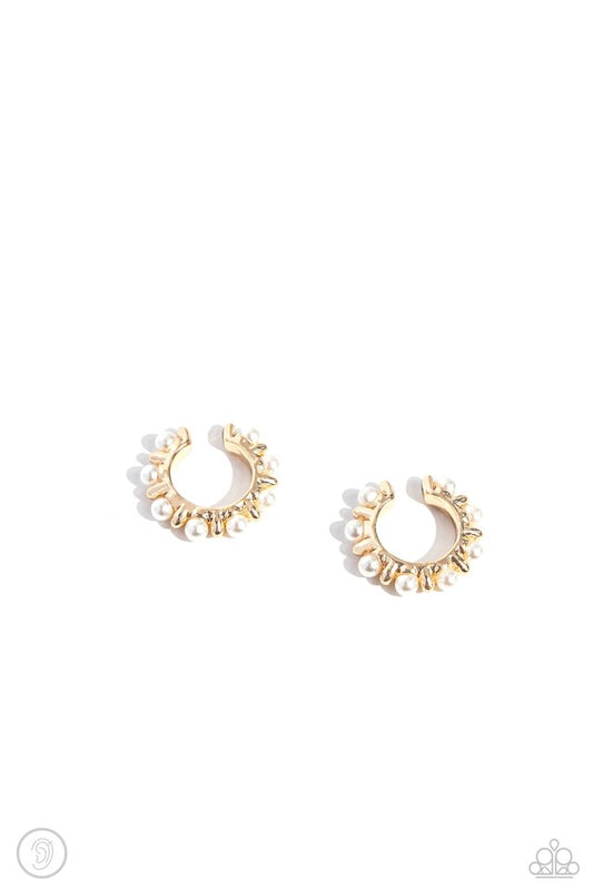 Bubbly Basic - Gold - Paparazzi Earring Image