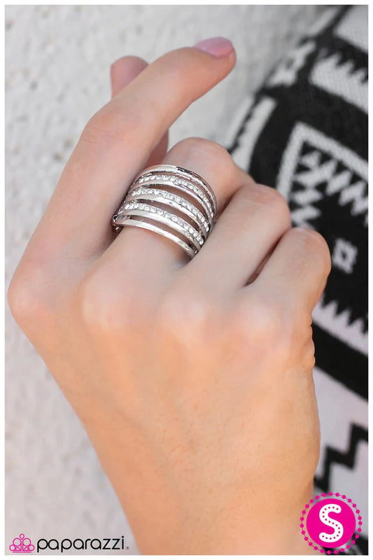 Paparazzi Ring ~ My Knight In Shining Armor - White