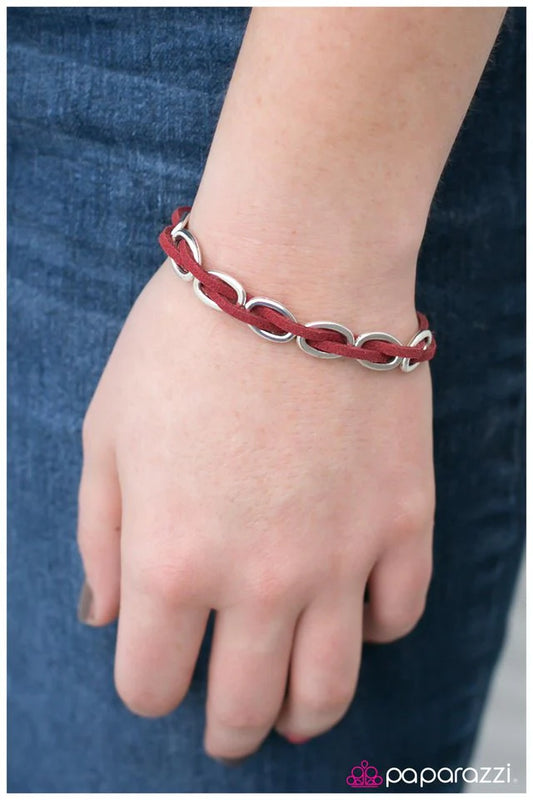 Pulsera Paparazzi ~ Hard To PerSUEDE - Rojo