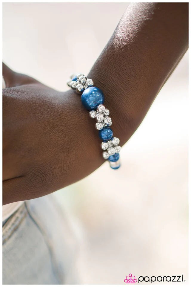 Pulsera Paparazzi ~ Arm Candy - Azul