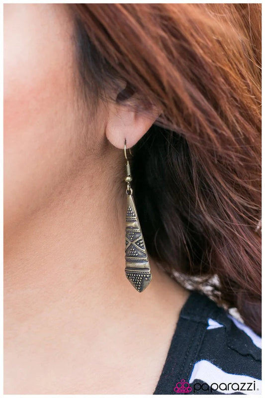 Paparazzi Earring ~ The Islander Brass - Brass