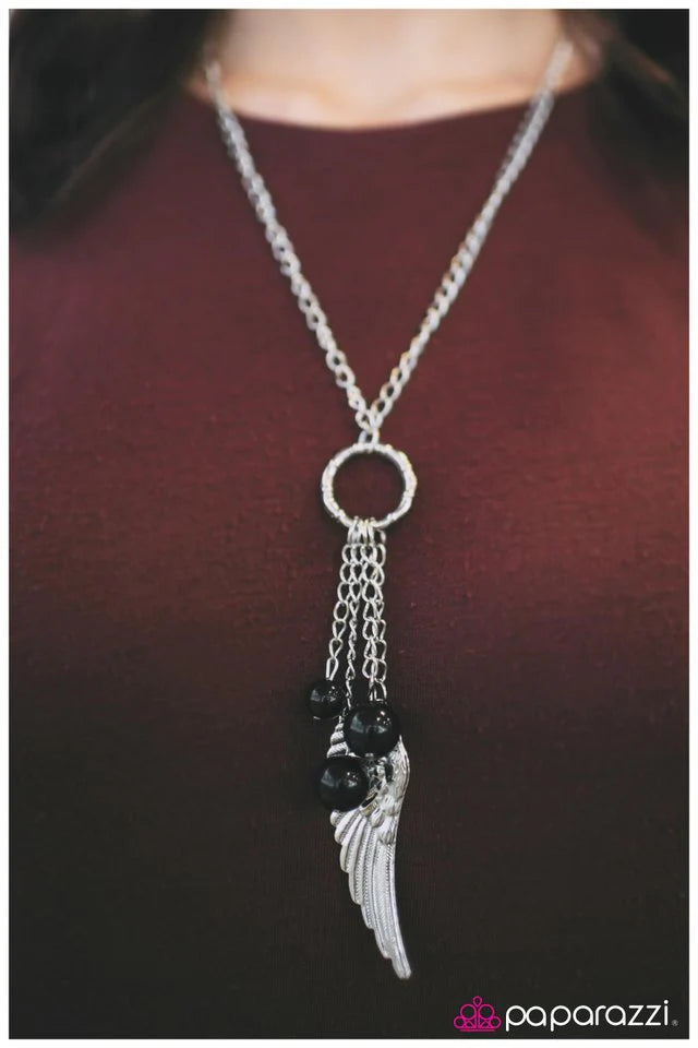 Paparazzi Necklace ~ On A Wing And A Prayer - Black