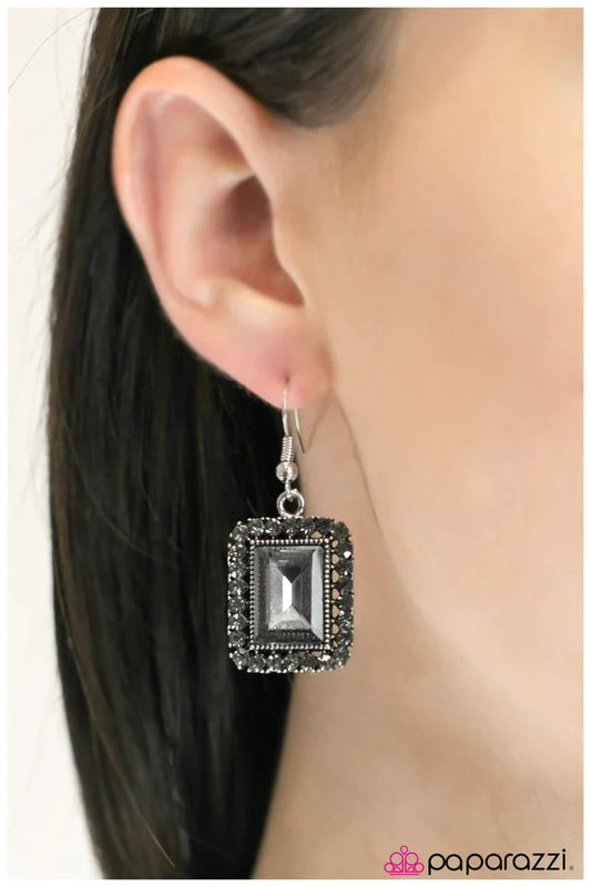 Paparazzi Earring ~ Fairest Of Them All - Silver