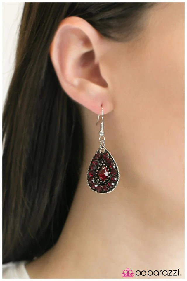 Paparazzi Earring ~ Sparkle In The Rain - Red