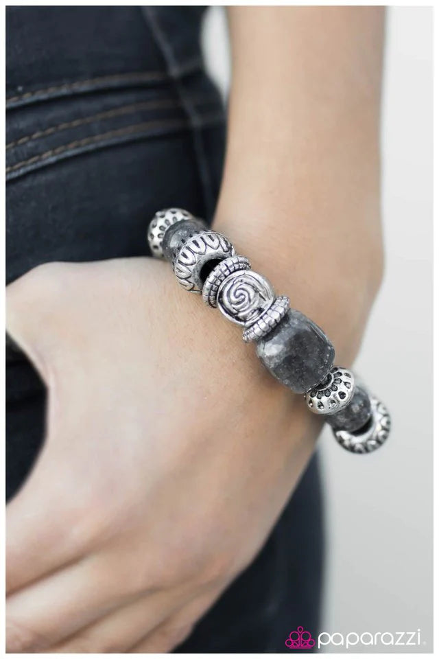 Pulsera Paparazzi ~ Rock Steady - Plata