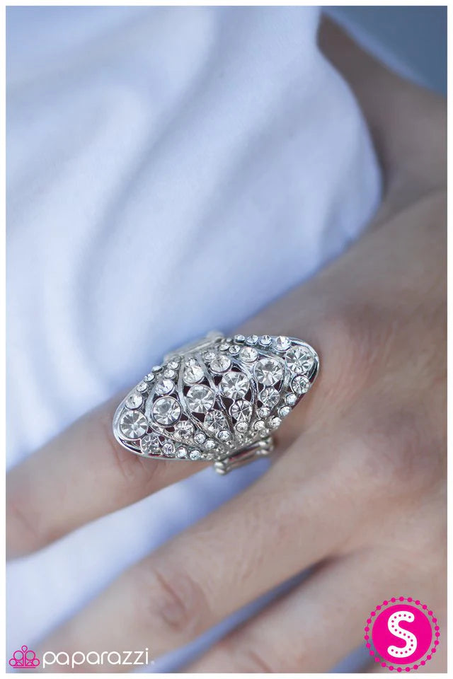 Anillo Paparazzi ~ Desayuno con diamantes - Blanco