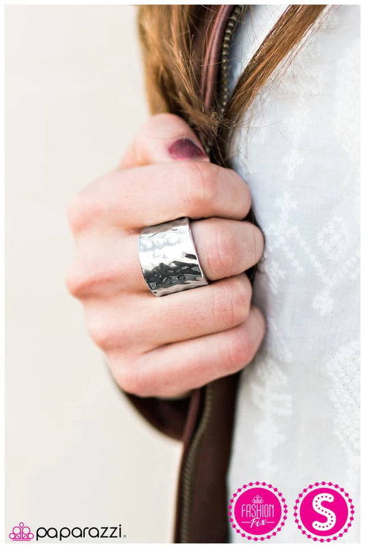 Anillo Paparazzi ~ Creando ondas - Plata