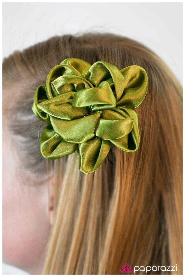 Paparazzi Hair Accessories ~ A Real Classic - Green