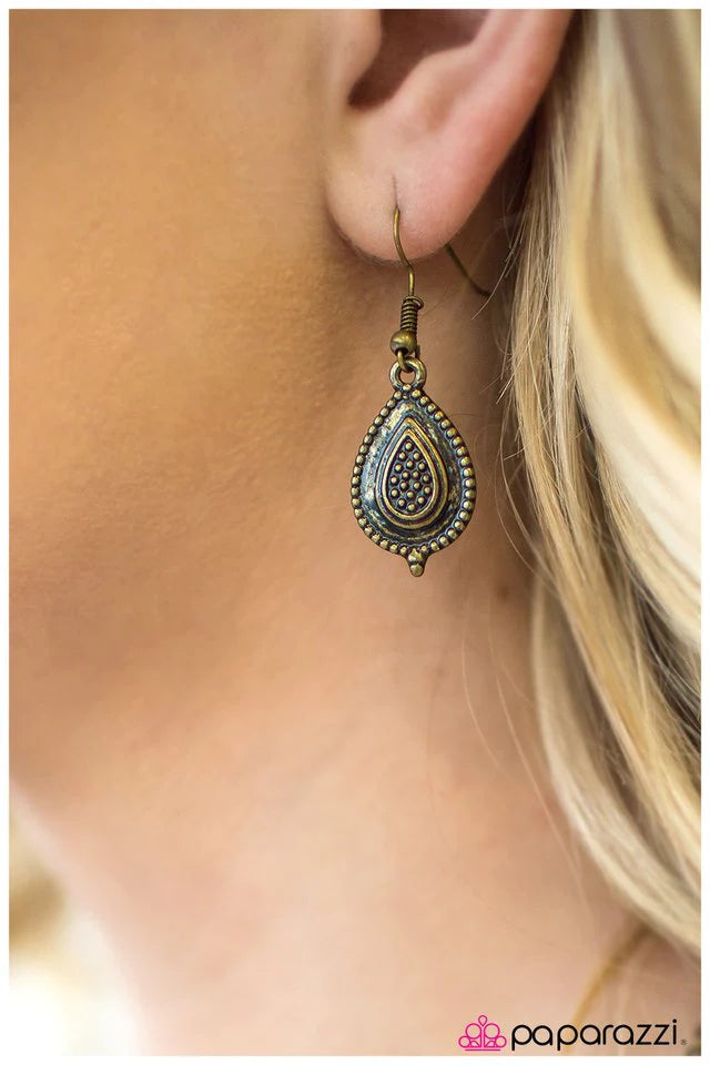 Paparazzi Earring ~ Natively Native - Brass