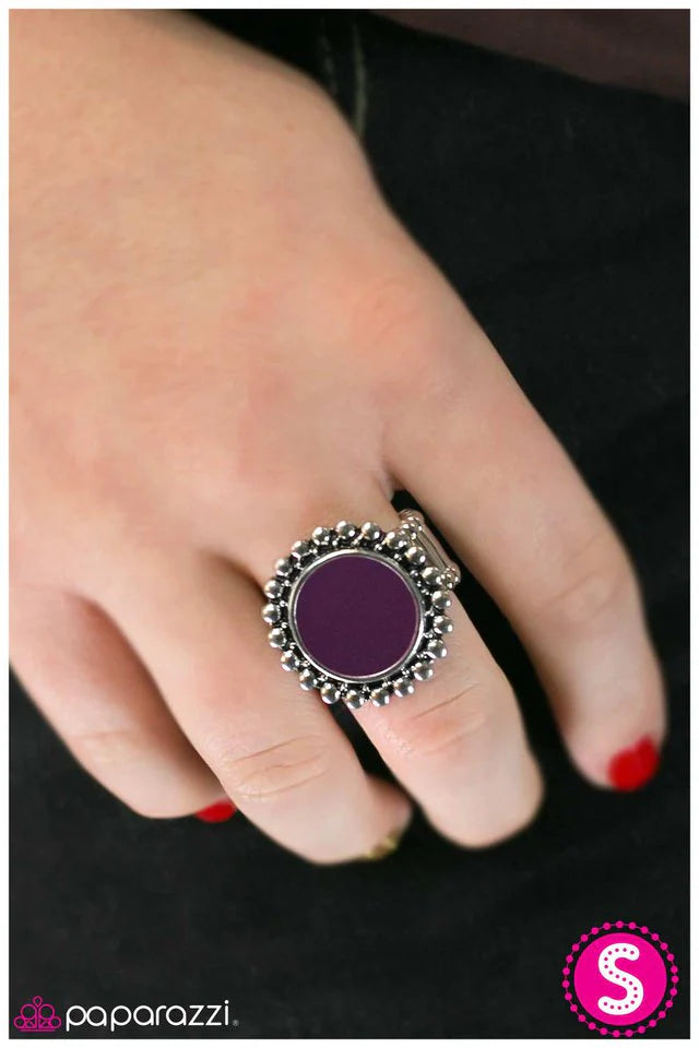 Paparazzi Ring ~ Presentation Is Everything - Purple