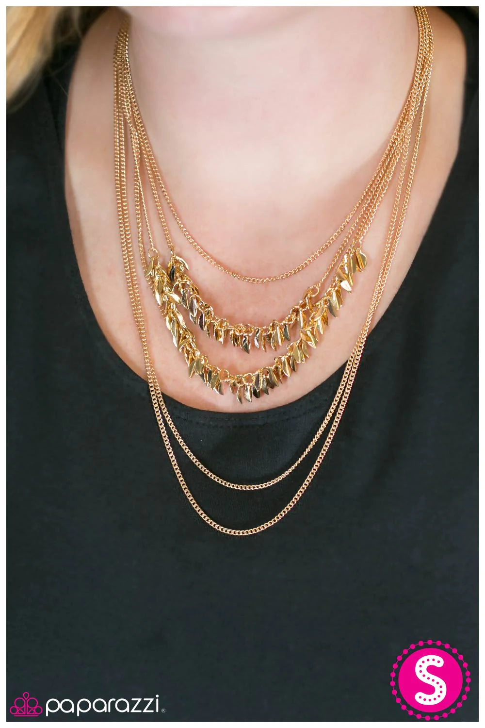 Paparazzi Necklace ~ A Craving for Chaos - Gold