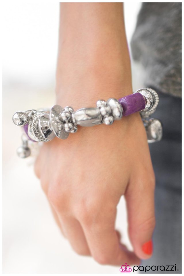 Paparazzi Bracelet ~ Extending An Invite - Purple