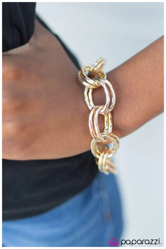 Paparazzi Bracelet ~ No Big Deal - Gold