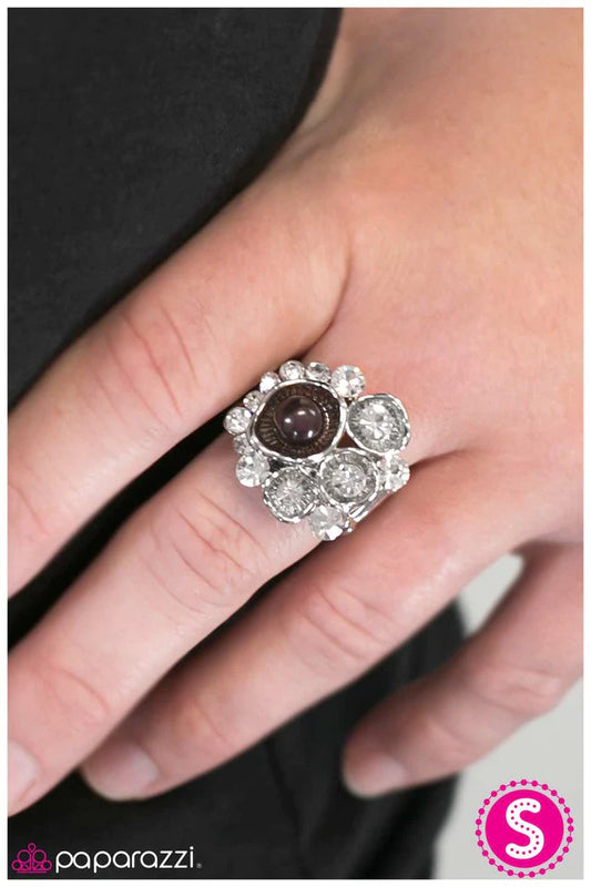 Paparazzi Ring ~ Dangerously Beautiful - Purple