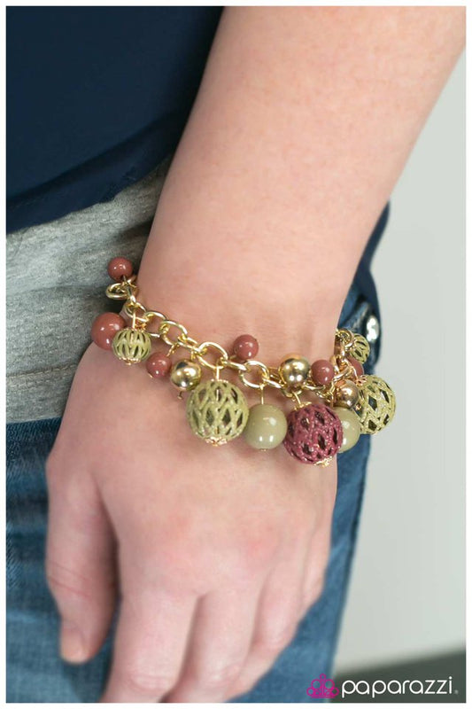 Pulsera Paparazzi ~ Una EIFFEL de maravillas - Multi