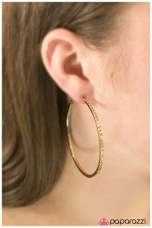 Paparazzi Earring ~ Guest Of Honor - Gold