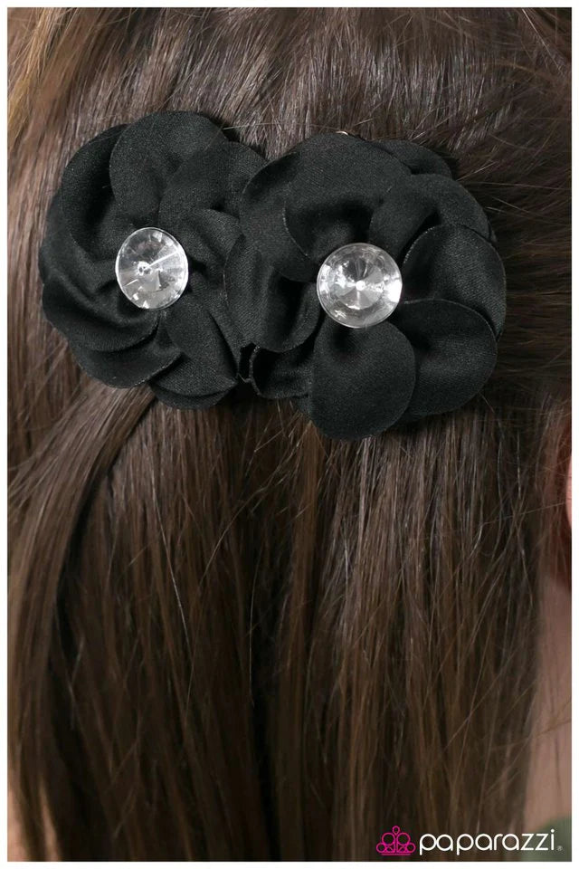 Accesorios para el cabello Paparazzi ~ Little Darlings - Negro