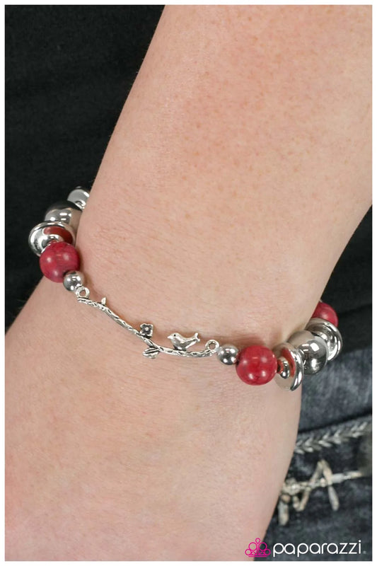 Pulsera Paparazzi ~ Un pajarito me lo dijo - Rojo