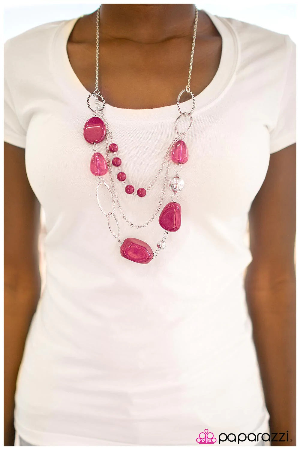 Paparazzi Necklace ~ Easy On The Eyes - Pink