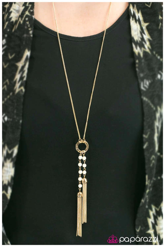 Paparazzi Necklace ~ Love Will Set You Free - Gold