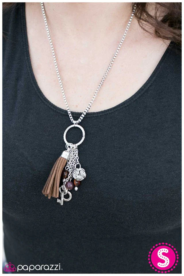 Paparazzi Necklace ~ On The Outskirts - Brown