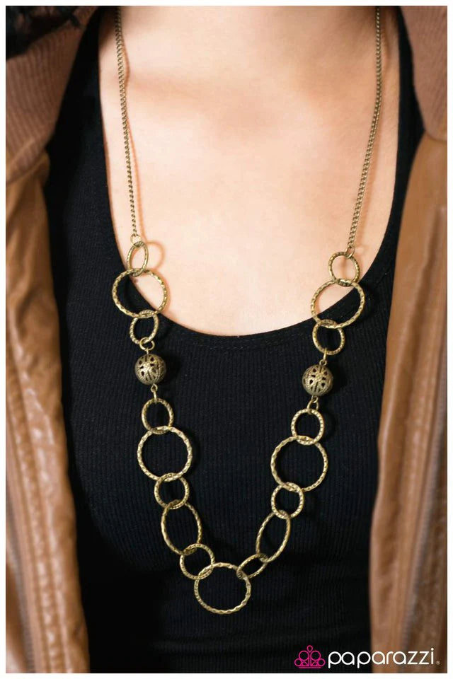 Paparazzi Necklace ~ Simply Seasonal - Brass