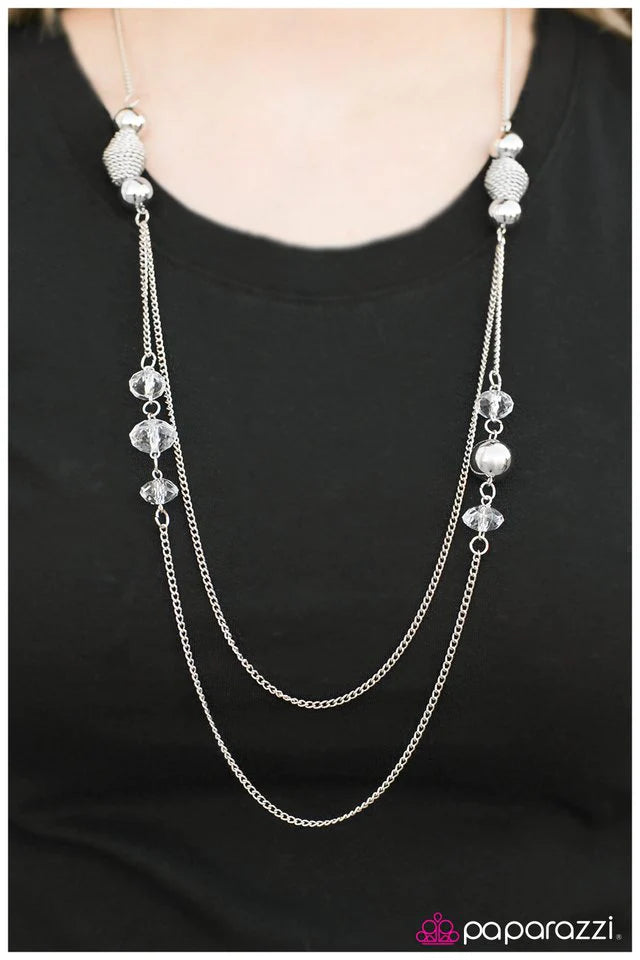 Paparazzi Necklace ~ Pinch Me, Im Dreaming! - White