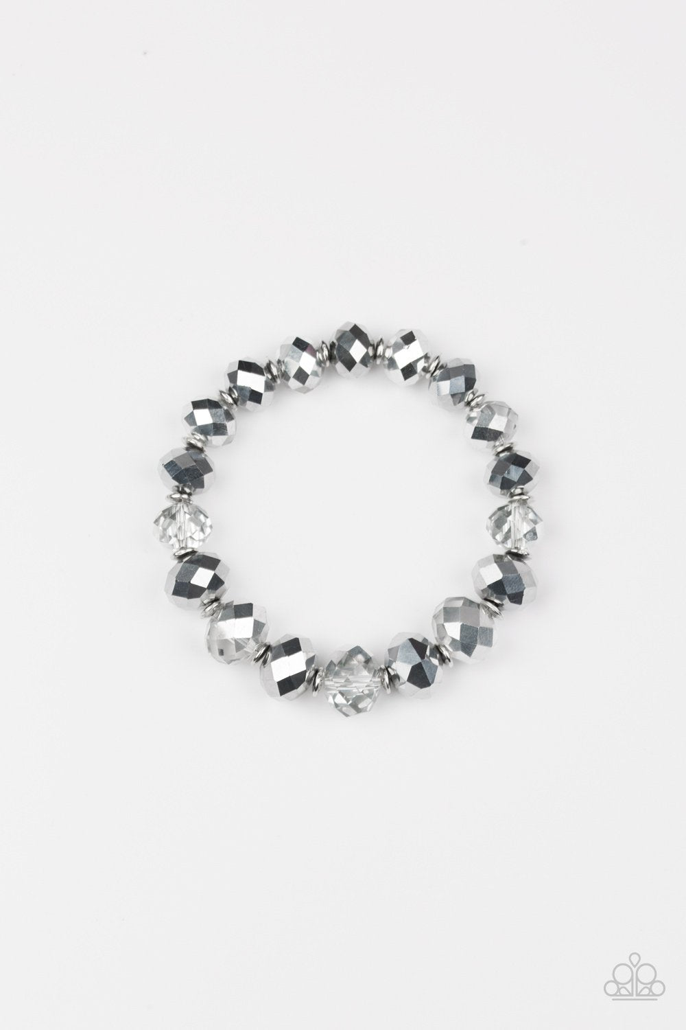 Pulsera Paparazzi ~ Maravillosamente fascinante - Plata