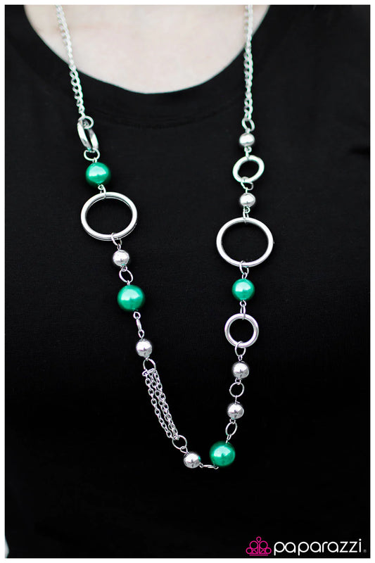Collar Paparazzi ~ Serendipitous - Verde