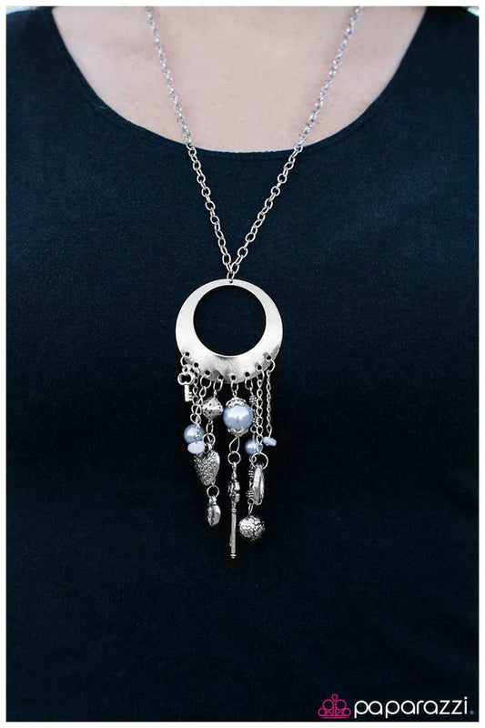 Paparazzi Necklace ~ Key Player - Blue