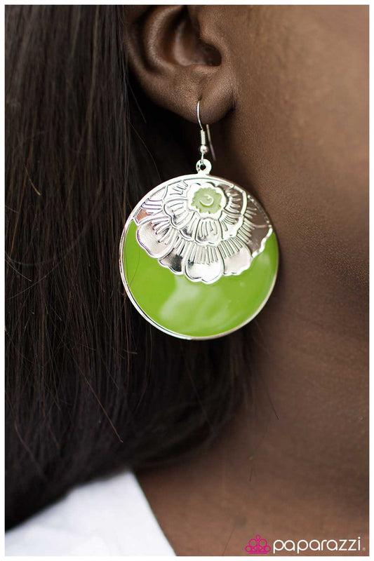 Paparazzi Earring ~ Tropical Delight - Green
