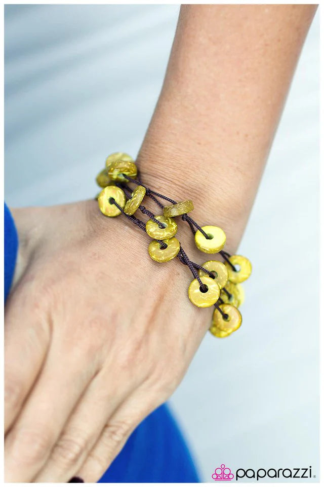 Pulsera Paparazzi ~ Lucky Catch - Amarilla