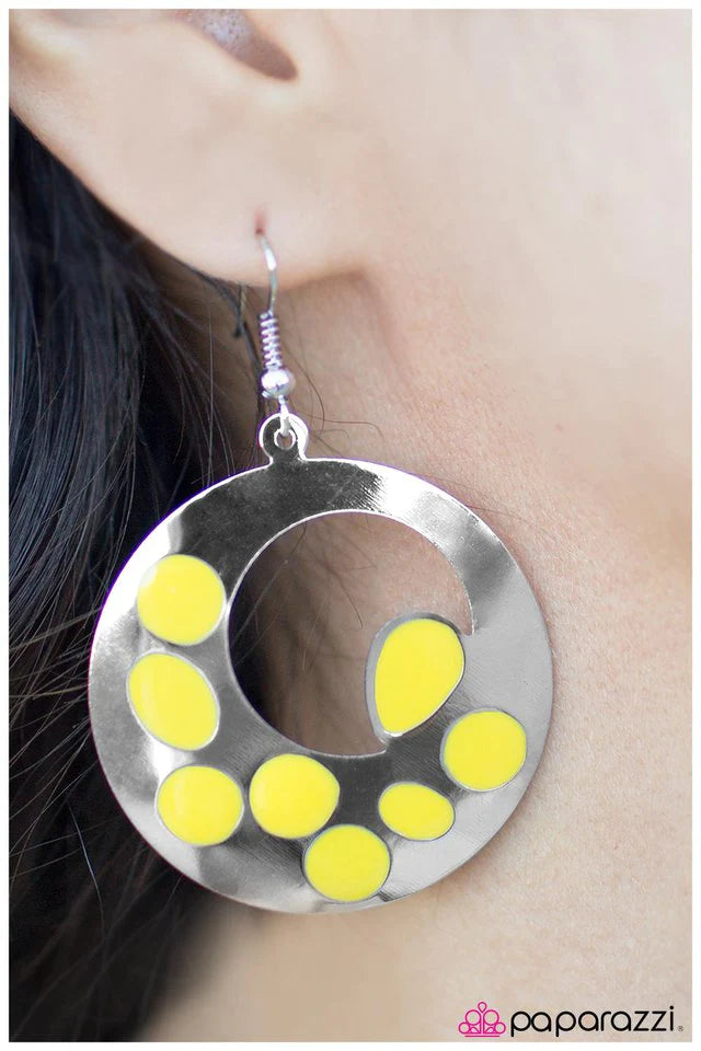 Paparazzi Earring ~ Pull Yourself Together - Yellow