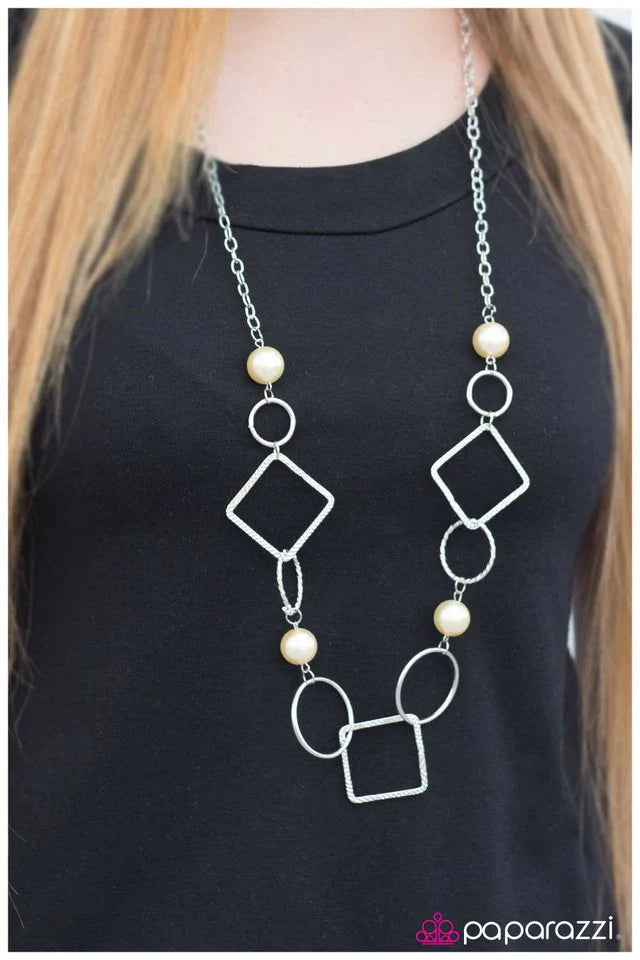 Paparazzi Necklace ~ Opulent Outlines - Yellow