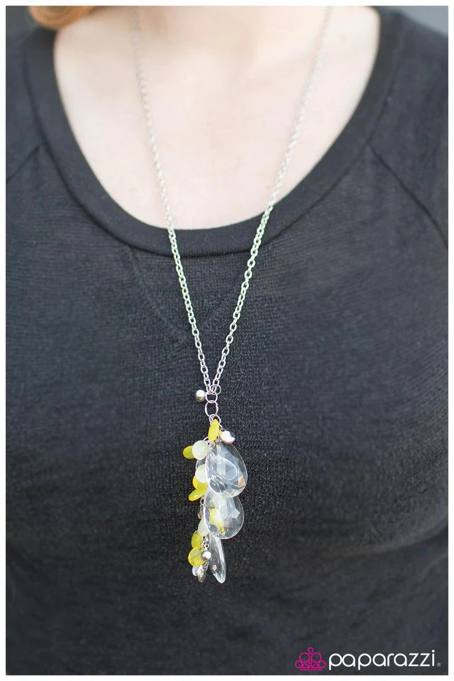 Paparazzi Necklace ~ Til The Fat Lady Sings - Yellow