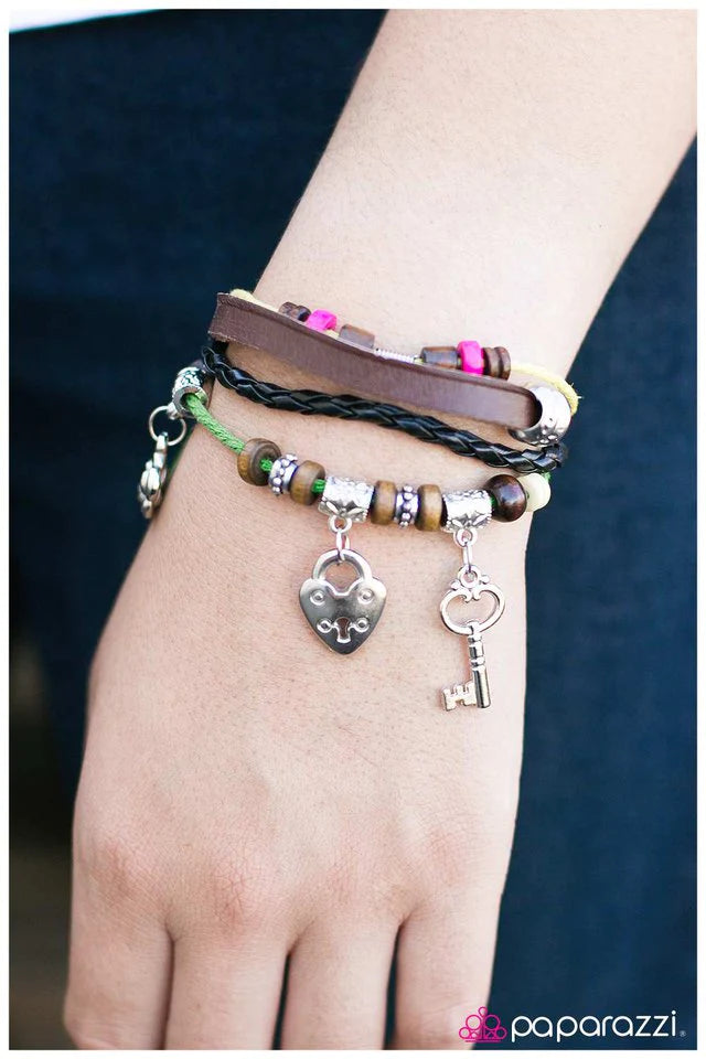 Pulsera Paparazzi ~ Venice Beach - Verde