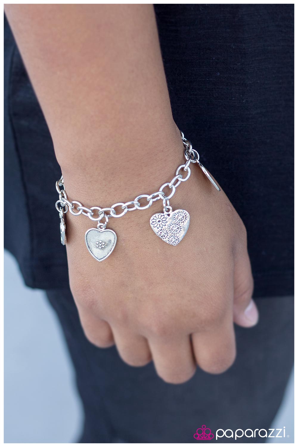 Pulsera Paparazzi ~ Rompecorazones - Plata