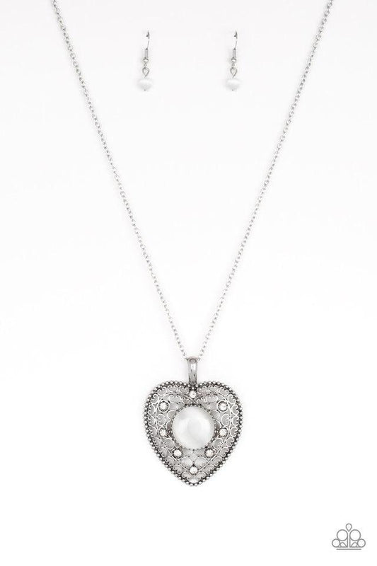 Paparazzi Necklace ~ One Heart - White