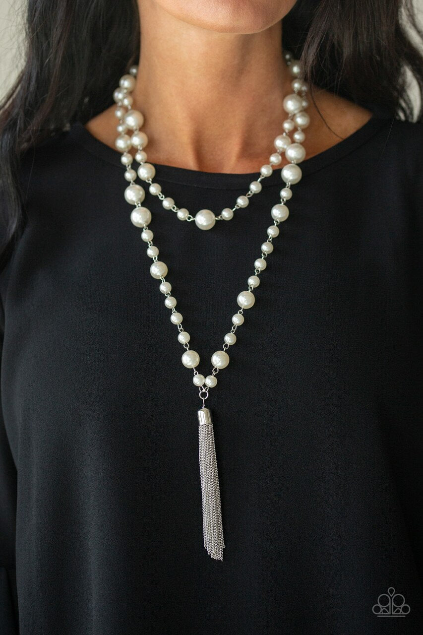 Paparazzi Necklace ~ Social Hour - White