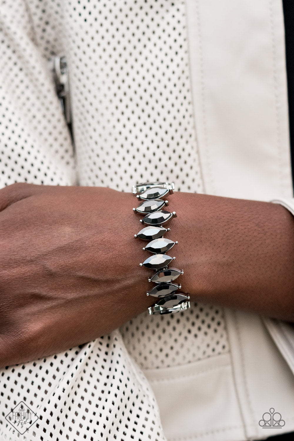 Pulsera Paparazzi ~ Fiercely Fragmented - Fashion Fix Oct2020 - Plata