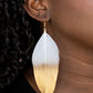 Pendientes Paparazzi - Fleek Feathers - Blanco