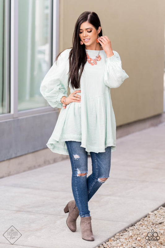 Paparazzi Fashion Fix Set ~ Vistazos de Malibú - Combinación completa de tendencias - Abril de 2021