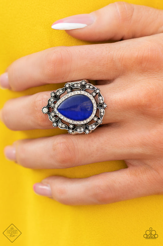 Anillo Paparazzi ~ Iridiscentemente helado - Fashion Fix Nov 2020 - Azul