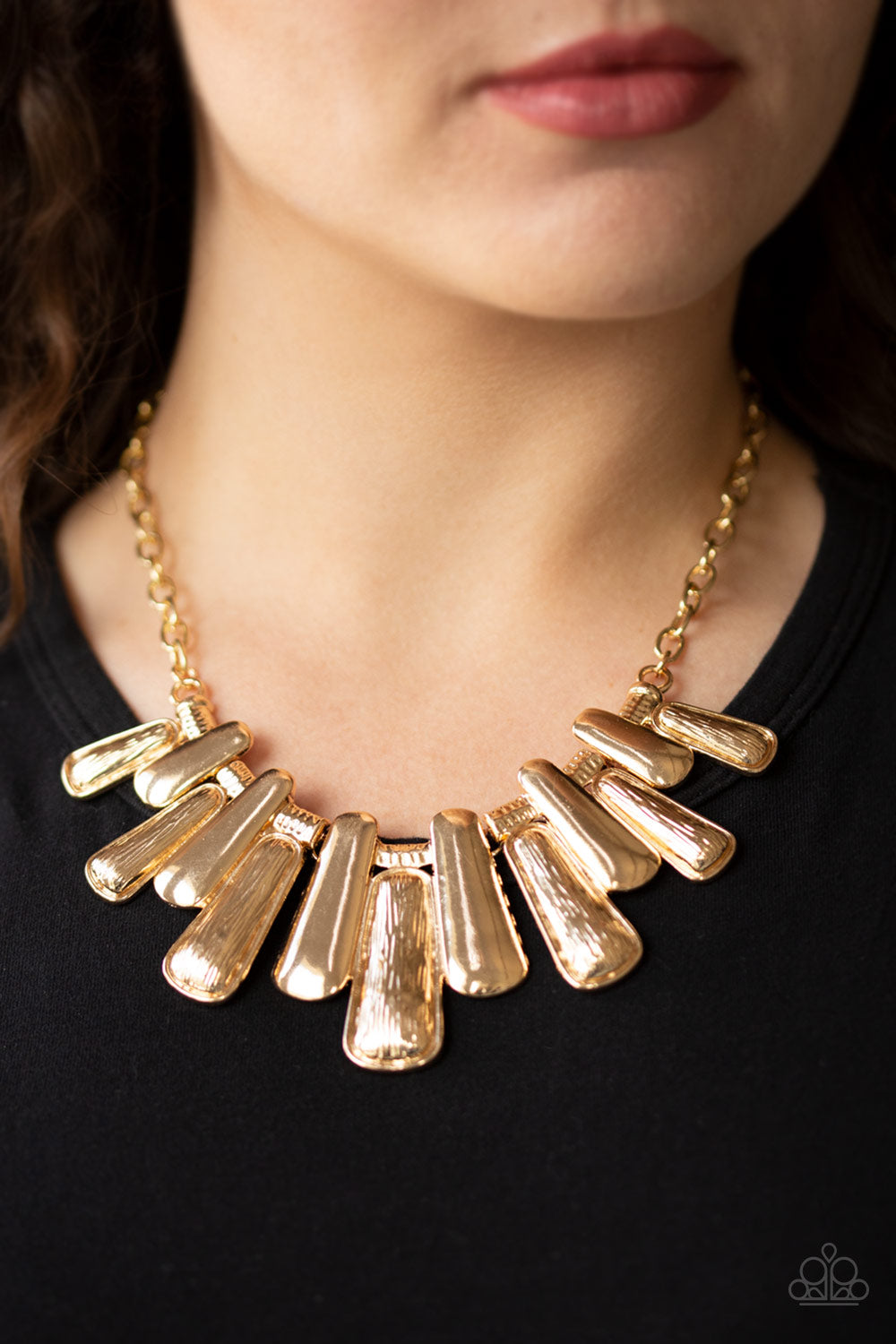 Paparazzi Necklace ~ MANE Up - Gold