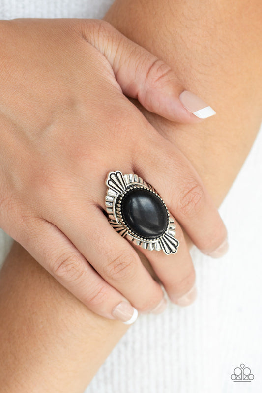 Anillo Paparazzi ~ Fiesta pionera - Negro