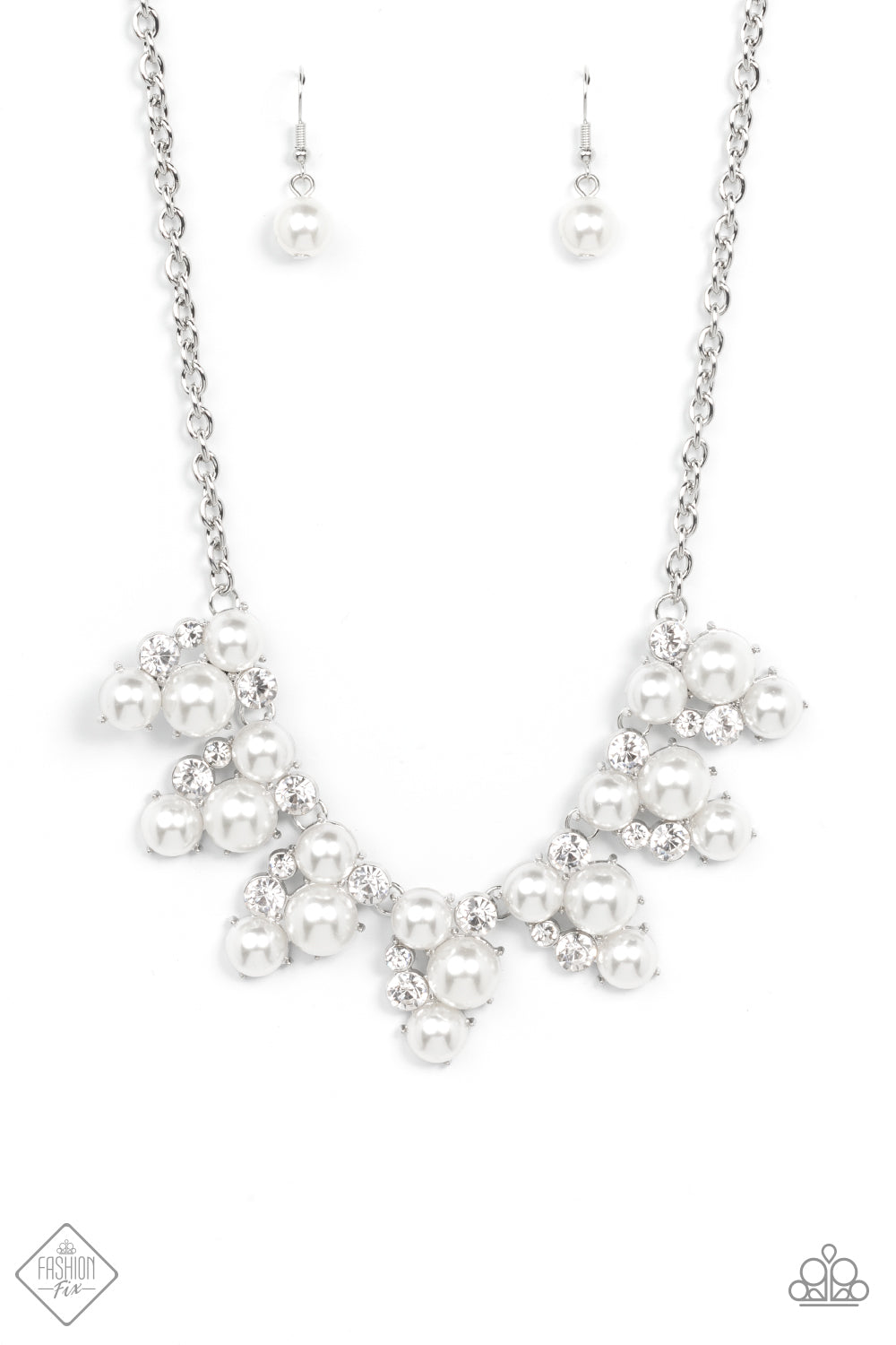 Paparazzi Necklace ~ Renown Refinement - White