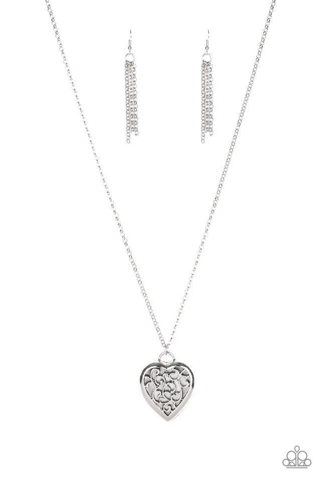 Paparazzi Necklace ~ Victorian Valentine - Silver