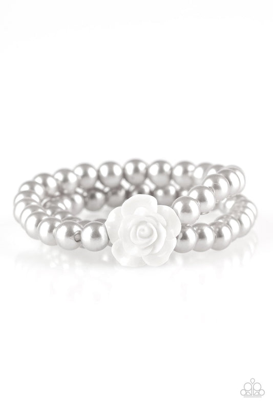 Pulsera Paparazzi ~ Posh and Posy - Plata