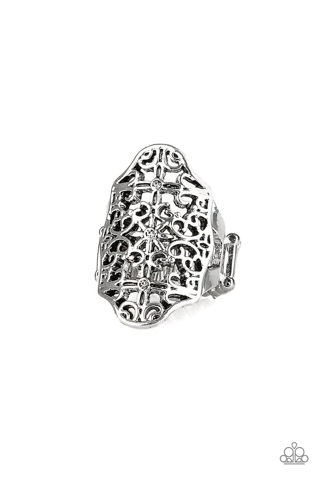 Paparazzi Ring ~ Botanical Beam - Silver