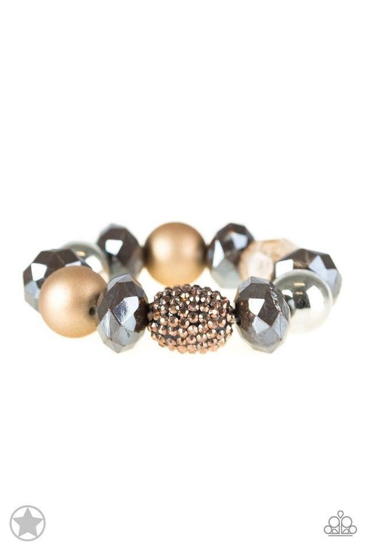 Paparazzi Bracelet Blockbuster - All Cozied Up - Brown